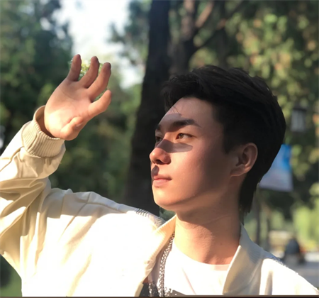 “追寻榜样的光芒”——米乐mile官方网站艺术学院 | 栾博凯