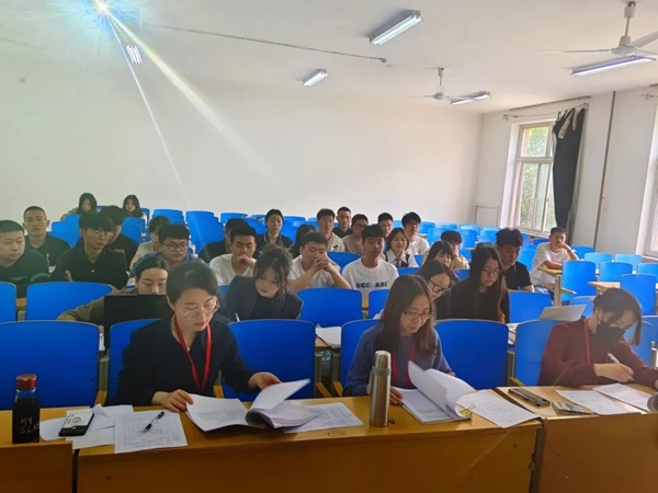 米乐mile官方网站||管理学院||我院顺利完成2023年第一场论文答辩工作