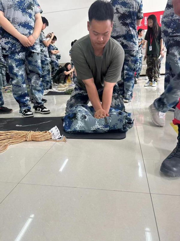 米乐mile官方网站‖管理学院‖劳动创造美好明天 竞技迸发生活激情