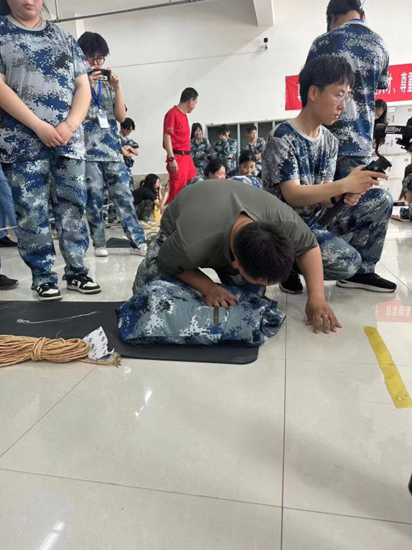 米乐mile官方网站‖管理学院‖劳动创造美好明天 竞技迸发生活激情