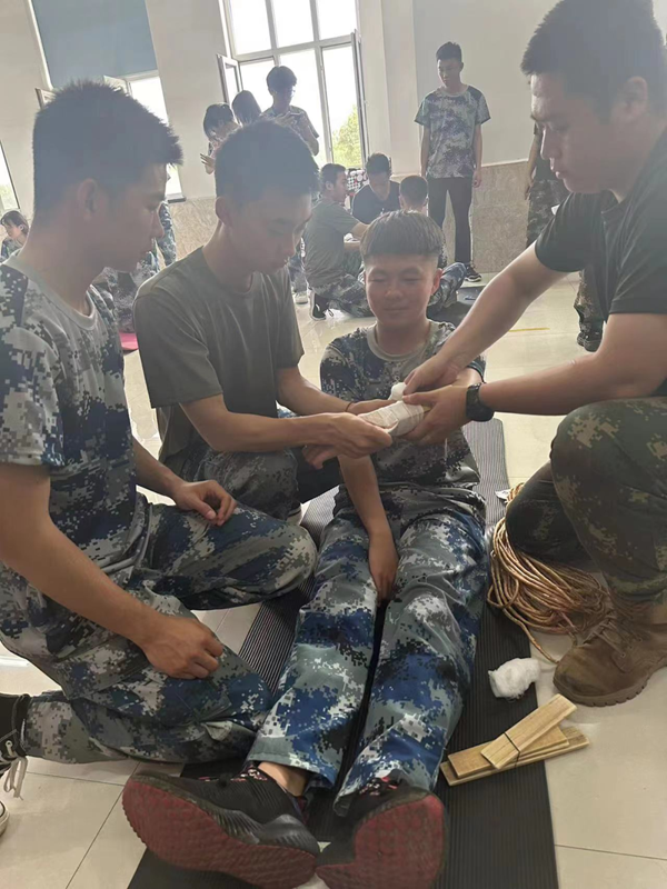 米乐mile官方网站‖管理学院‖劳动创造美好明天 竞技迸发生活激情