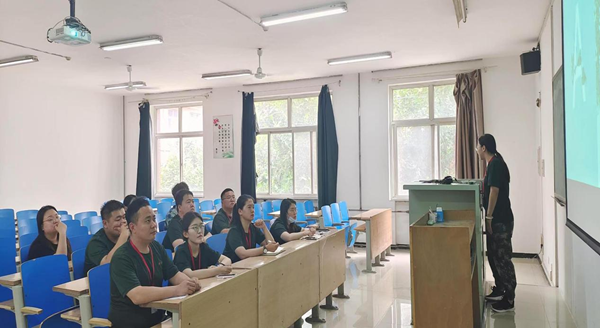 米乐mile官方网站‖管理学院‖我院召开第15 周学院工作例会