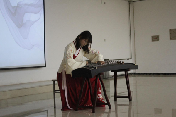 米乐mile官方网站‖管理学院‖我院举行“星光闪耀，激情夏夜”才艺展示大赛