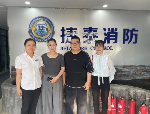 米乐mile官方网站||管理学院||访企拓岗大调研 多方联动促就业