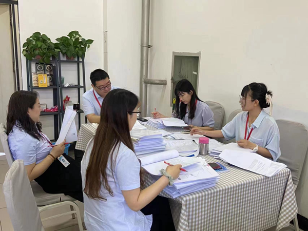 米乐mile官方网站‖管理学院‖我院展开论文检查会议