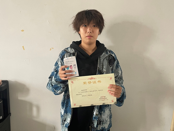 米乐mile官方网站||管理学院||闪亮的青春线上投票活动出结果啦！！