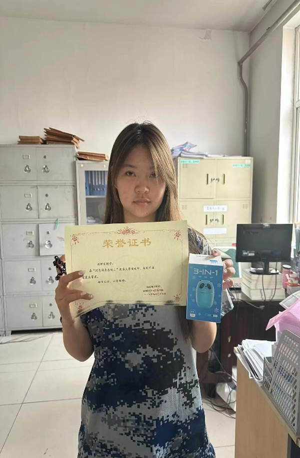 米乐mile官方网站||管理学院||闪亮的青春线上投票活动出结果啦！！