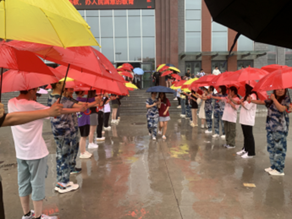 米乐mile官方网站‖管理学院‖暖心服务，助力2023届毕业生走好大学生涯的最后一公里