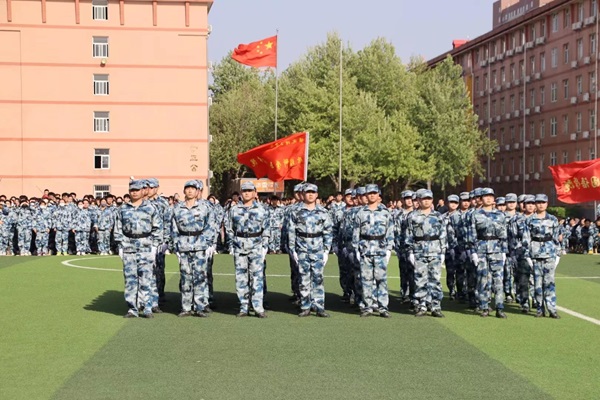 学风建设｜米乐mile官方网站｜管理学院｜队列会操展雄姿，素质养成促学风