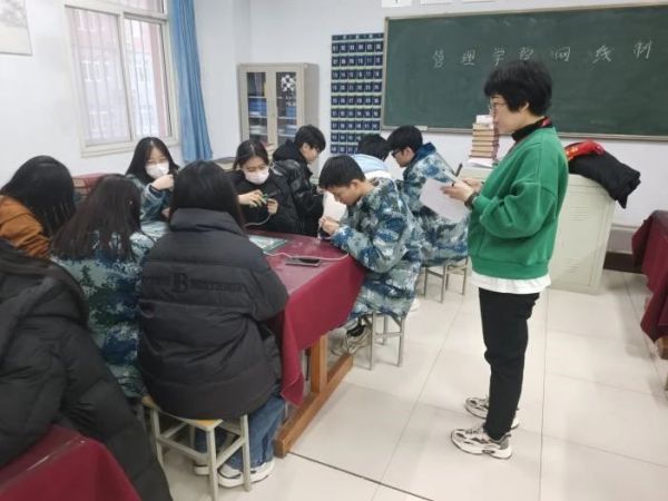 米乐mile官方网站||管理学院||我院举办网线制作比赛