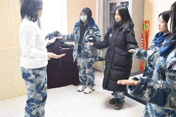 米乐mile官方网站||管理学院|| 续礼仪之风 展商务风采——大学生技能评比之商务礼仪大赛