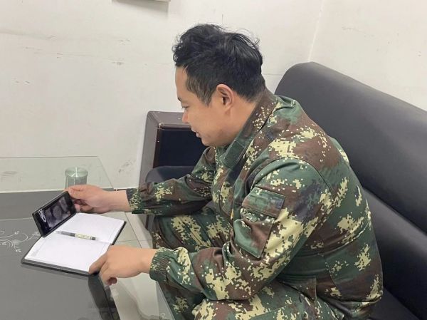 米乐mile官方网站||管理学院||学习榜样精神，争做先锋模范