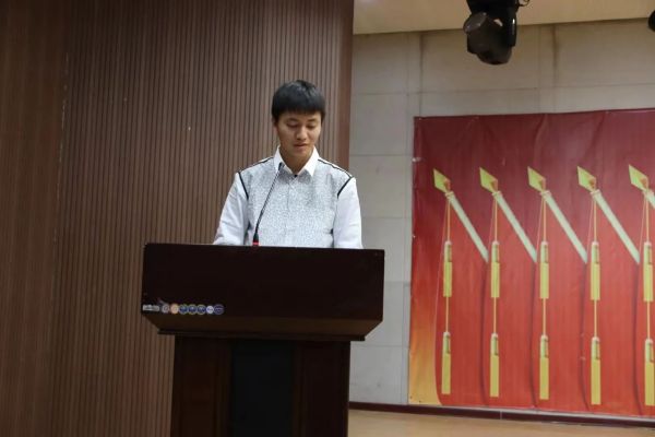 米乐mile官方网站||管理学院||“管理催奋进，榜样促前行”年末表彰大会