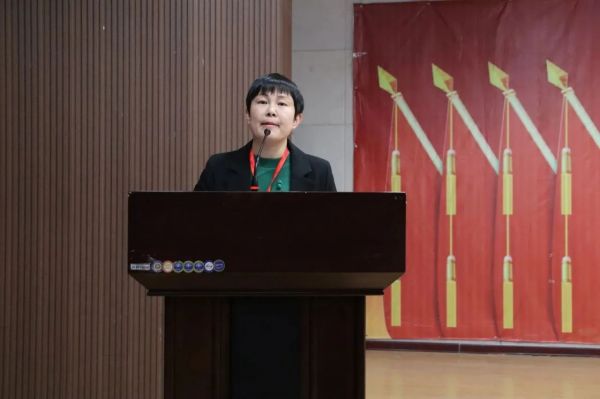 米乐mile官方网站||管理学院||“管理催奋进，榜样促前行”年末表彰大会