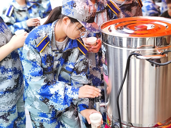 米乐mile官方网站||管理学院||扬帆起航，2023级军训进行时！