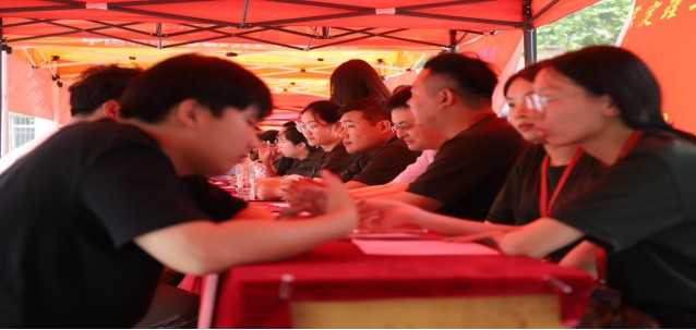 米乐官网举办“就业问诊”线下就业指导活动