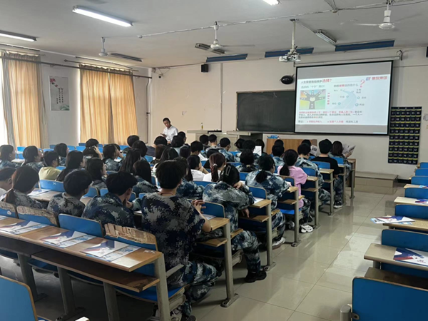 就业帮扶｜米乐mile官方网站｜管理学院｜惠友集团校园招聘会宣讲