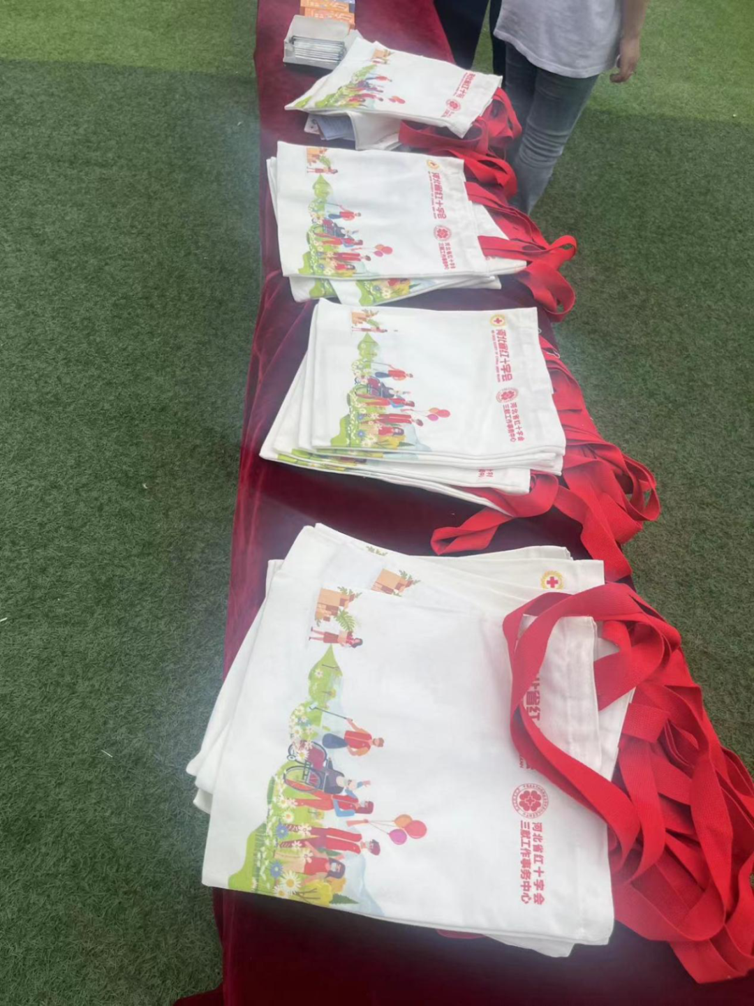 “三献”进校园|米乐mile官方网站开展“三献宣传”活动