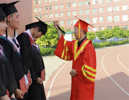 米乐mile官方网站艺术学院 “青春不散场，未来皆可期”2024届毕业典礼暨学位授予仪式