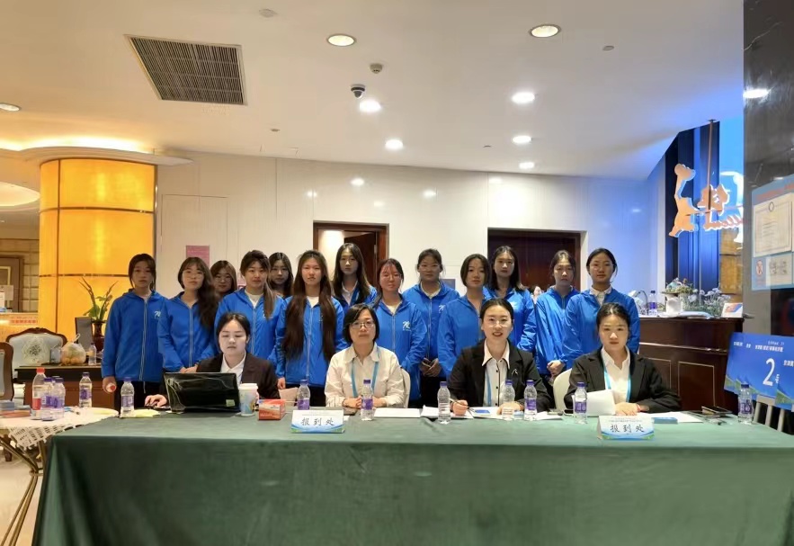 保理会计学院米乐mile官方网站会计学院志愿服务队圆满完成京津冀（保定）赛事经济暨户外运动产业大会志愿服务工作