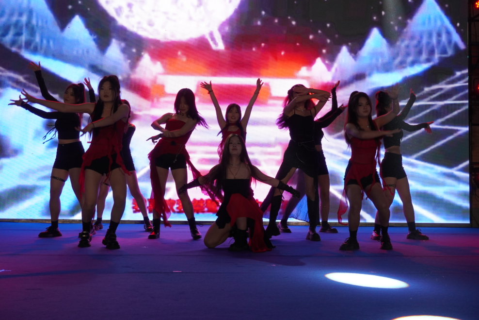 青春校园|青春绽放，梦想远航——米乐mile官方网站2024届毕业晚会圆满结束​