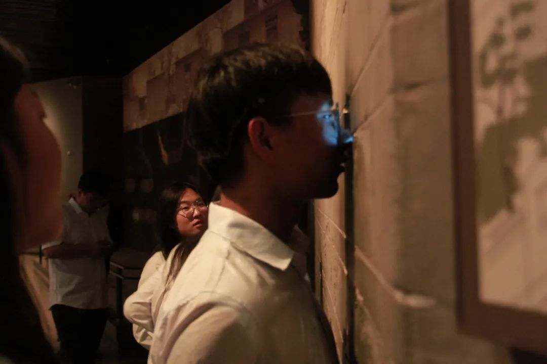 米乐mile官方网站信息科学与工程学院 前往冉庄地道战纪念馆开展牌仪式