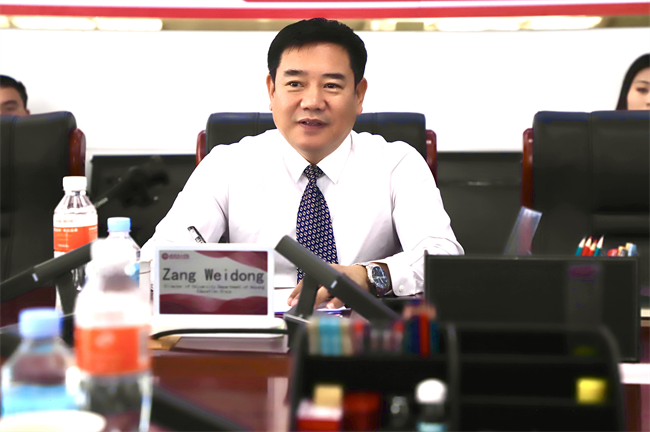 美国圣克劳德州立大学副校长一行莅临米乐官网参观交流