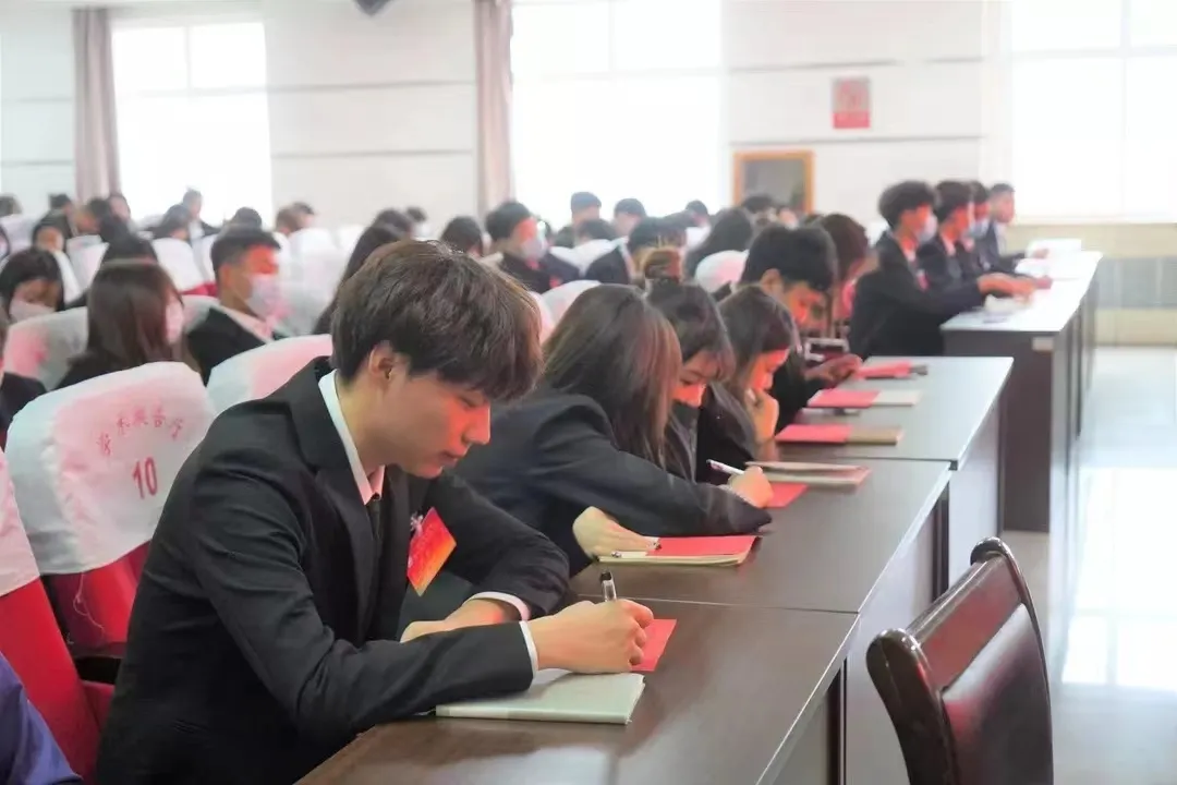 “追寻榜样的光芒”——米乐mile官方网站艺术学院 | 栾博凯