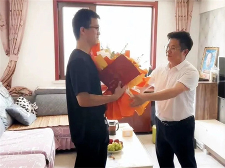 热烈祝贺！米乐mile官方网站艺术学院 0001 号录取通知书已送达