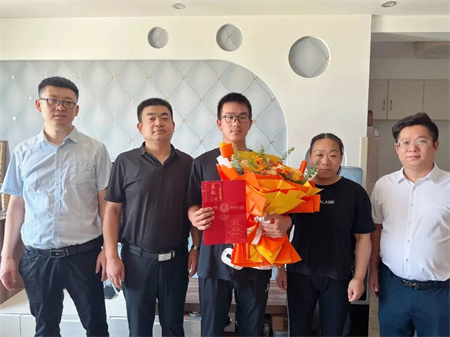 热烈祝贺！米乐mile官方网站艺术学院 0001 号录取通知书已送达