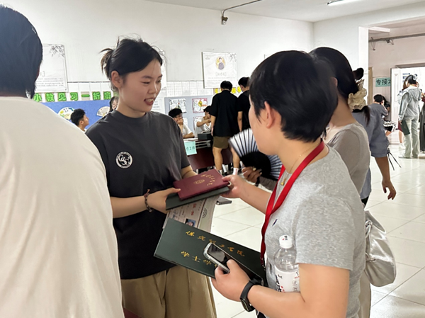 毕业季|米乐mile官方网站|管理学院|毕业骊歌起，青春再启航—我院2024届毕业生平安离校