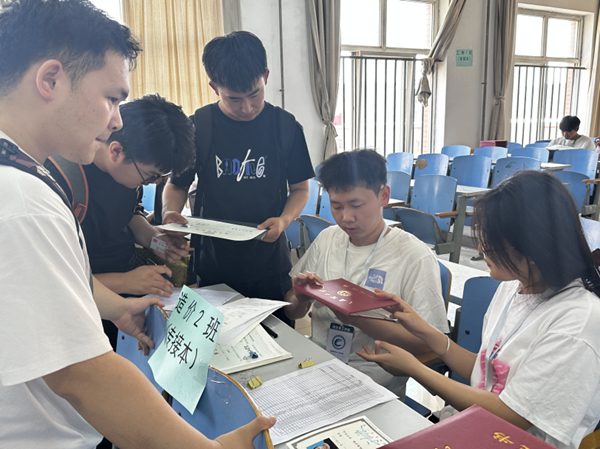 毕业季|米乐mile官方网站|管理学院|毕业骊歌起，青春再启航—我院2024届毕业生平安离校