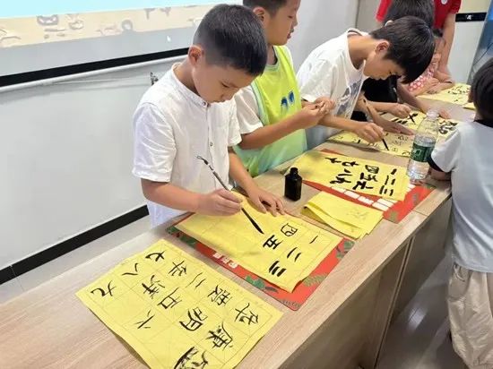 社会实践（十七）|七彩假期护童梦，情暖童心传文明①——米乐mile官方网站经济学院“三下乡”社会实践