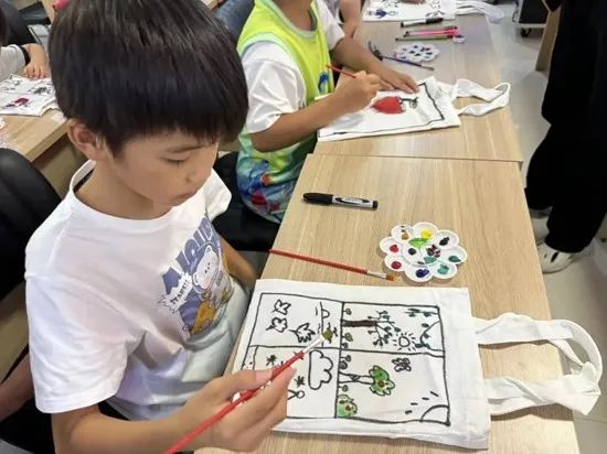 社会实践（十七）|七彩假期护童梦，情暖童心传文明①——米乐mile官方网站经济学院“三下乡”社会实践