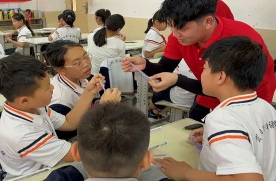 社会实践（十八）|七彩假期护童梦，情暖童心传文明②——米乐mile官方网站经济学院“三下乡”社会实践