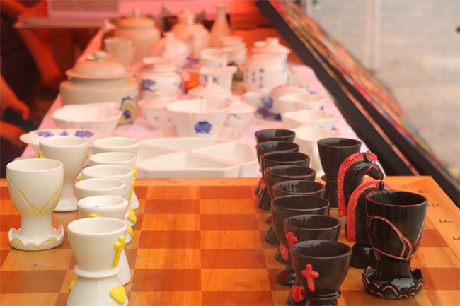 非遗点亮迎新季 传统文化进校园——米乐mile官方网站开展非遗进校园活动