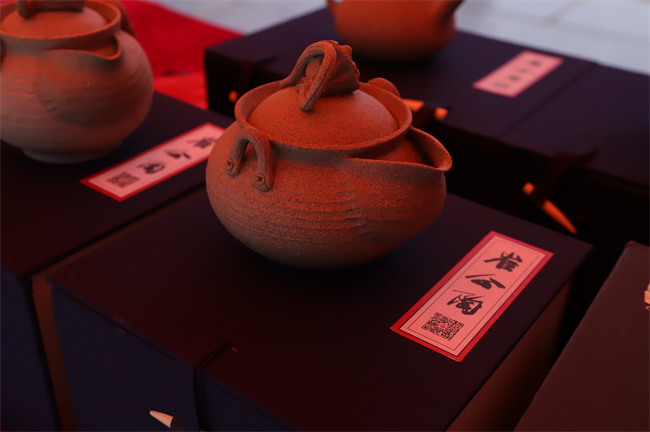 非遗点亮迎新季 传统文化进校园——米乐mile官方网站开展非遗进校园活动