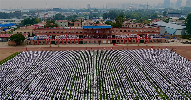 锐意青春，强国力行——米乐官网举行2024级新生开学典礼