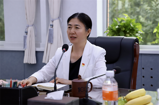 米乐mile官方网站举行“弘扬教育家精神暨中秋国庆双节”座谈会