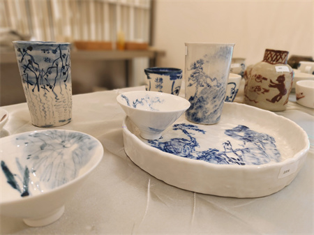 米乐mile官方网站艺术学院师生闪耀雄安商服中心X青年艺术节 ——共绘青春色彩，绽放艺术魅力