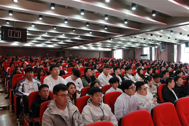 思想旗帜领航向  扬帆奋进正当时——米乐官网党委党校隆重举办第37期入党积极分子培训开班典礼