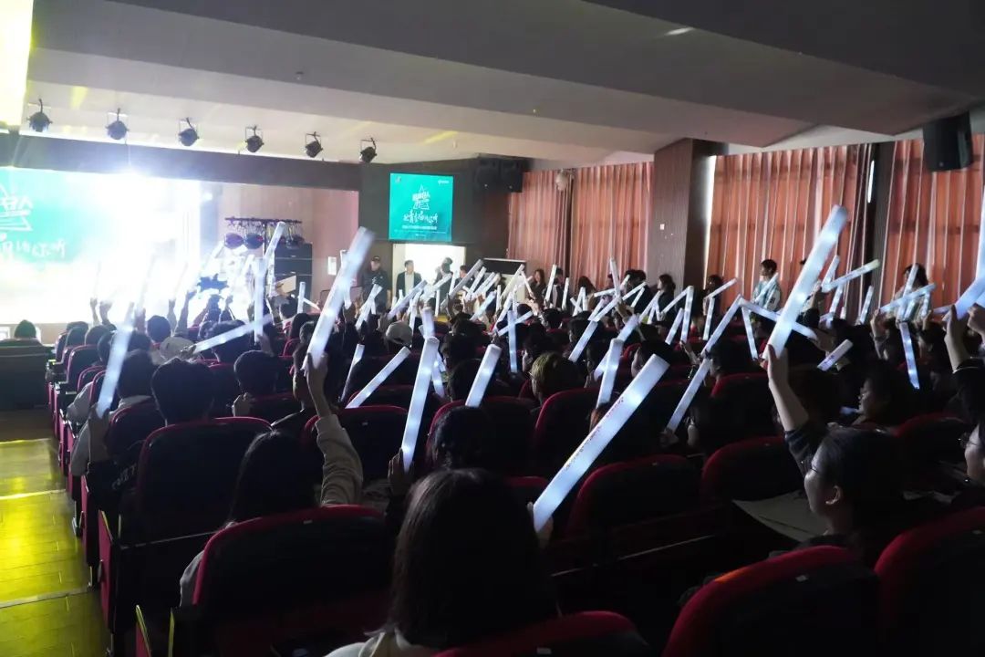 青春校园|河北省大学生校园歌手大赛保定赛区比赛在米乐官网成功举办