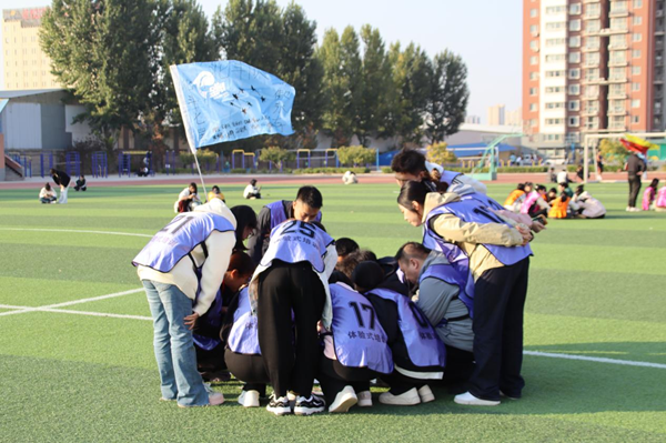 高校素质拓展活动|米乐mile官方网站|管理学院|凝聚团队力量 绽放青春风采