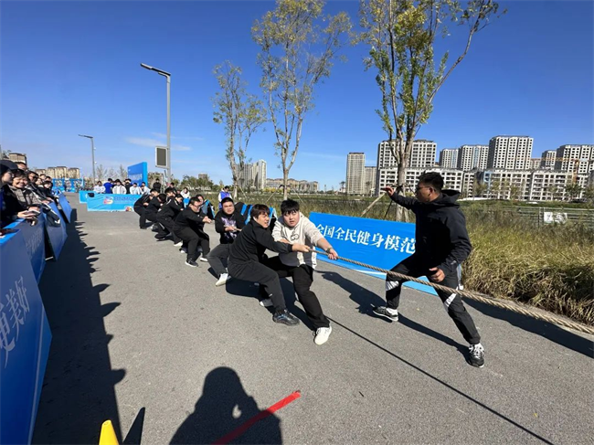 体育让城市更美好，拼搏中学子逞英豪      ——米乐官网代表队喜获2024保定市大众拔河比赛（高校组）优秀组织奖