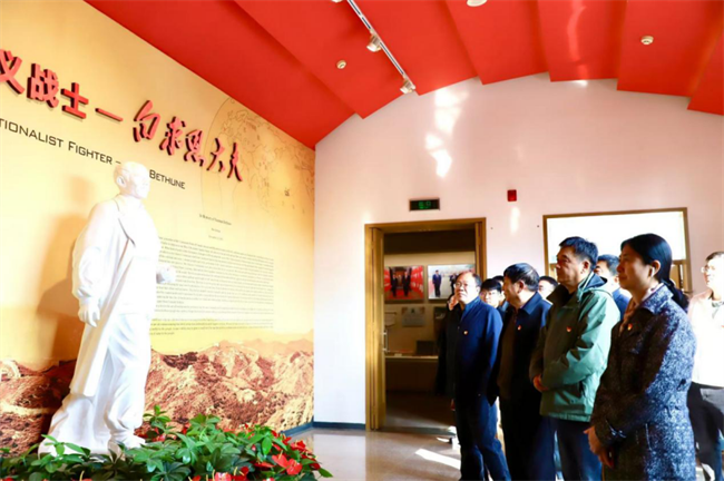 感悟伟大精神  传承奋进力量——米乐mile官方网站一行赴白求恩柯棣华纪念馆开展主题党日活动