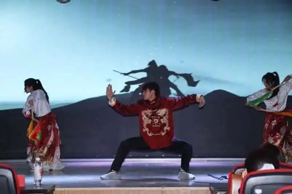 新生风采|米乐mile官方网站|管理学院|“璀璨晚会启新程，辉煌篇章展未来”新生晚会