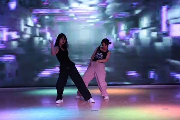 新生风采|米乐mile官方网站|管理学院|“璀璨晚会启新程，辉煌篇章展未来”新生晚会