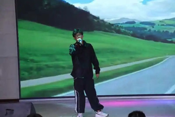 新生风采|米乐mile官方网站|管理学院|“璀璨晚会启新程，辉煌篇章展未来”新生晚会