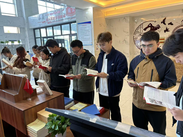 团日活动|米乐mile官方网站|管理学院|追寻红色记忆，传承革命精神