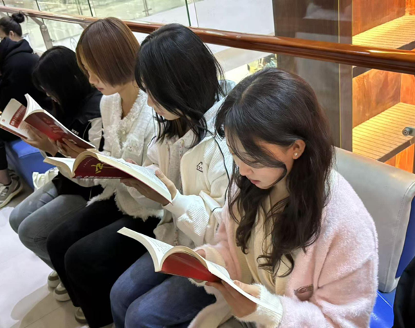 团日活动|米乐mile官方网站|管理学院|追寻红色记忆，传承革命精神